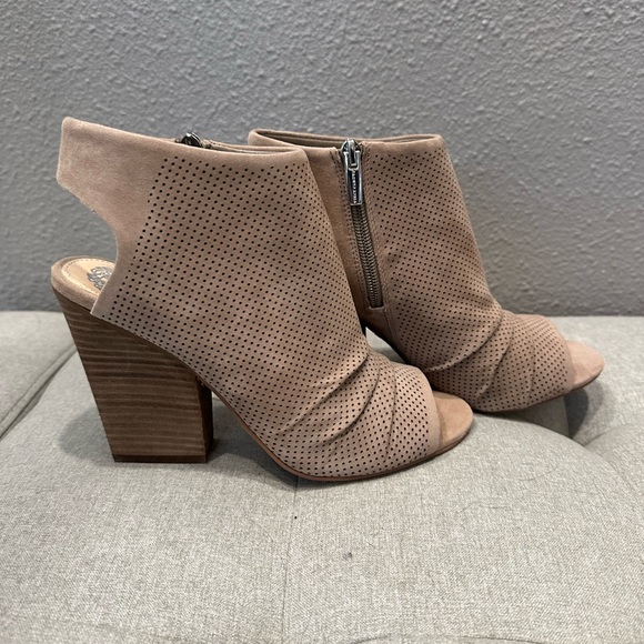 Brand New Vince Camuto Wedge Bootie - Picture 2 of 4